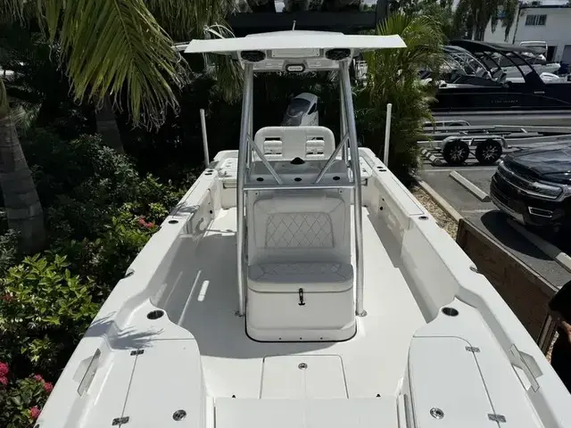 Blue Wave Boats 2600 Pure Bay