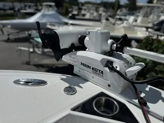 Blackfin Boats 252CC