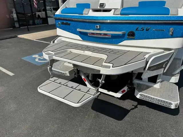 Malibu Wakesetter 25 LSV