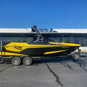 2019 Axis Boats Core Series T23