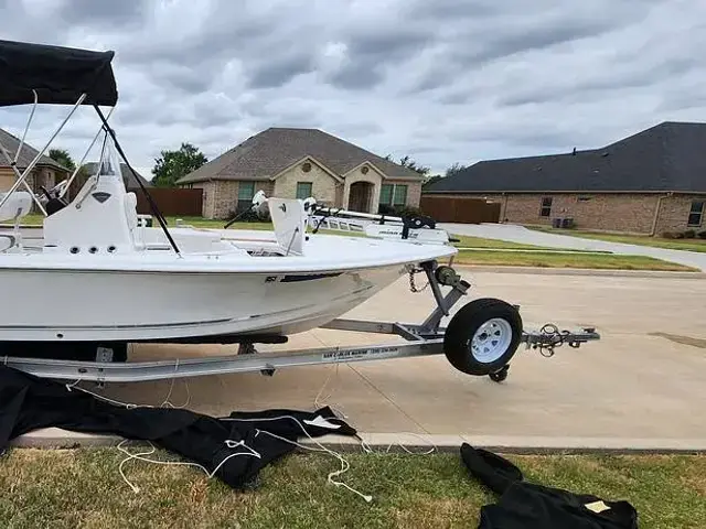 Tidewater Boats 1900 Bay Max