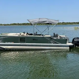 2023 Tahoe 2385 LTZ Rear Fish