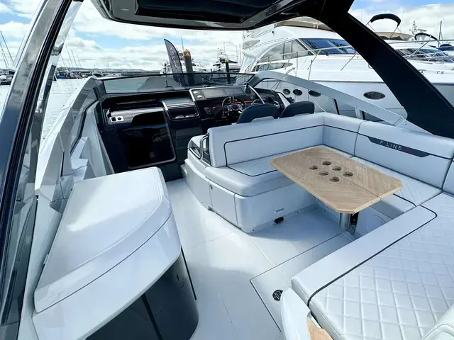 Fairline F Line 33