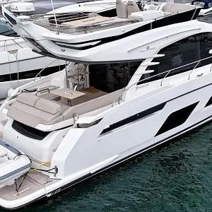 2018 Fairline Squadron 53