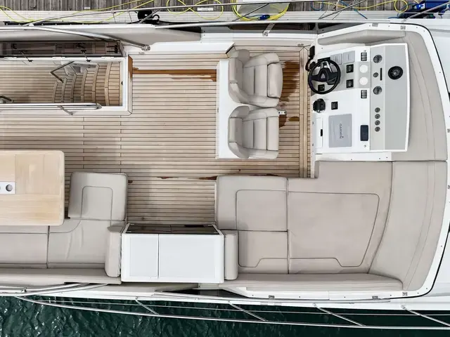 Fairline Squadron 53