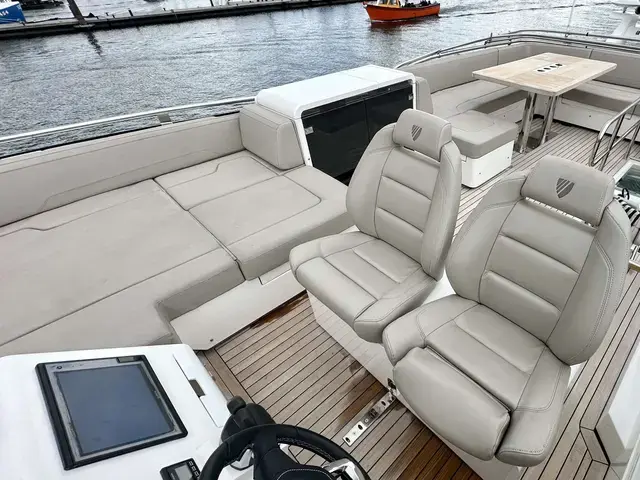 Fairline Squadron 53