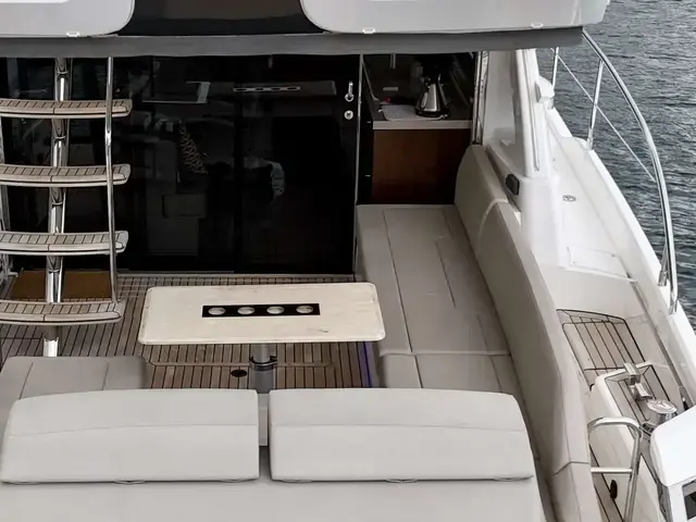 Fairline Squadron 53