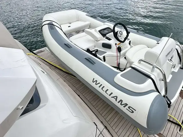 Fairline Squadron 53