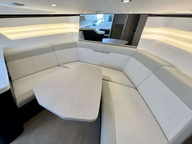 Fairline F33