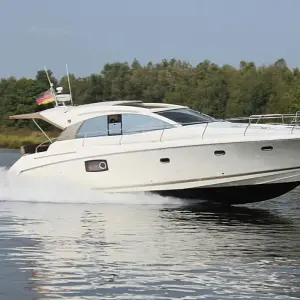 2012 Prestige 440 S