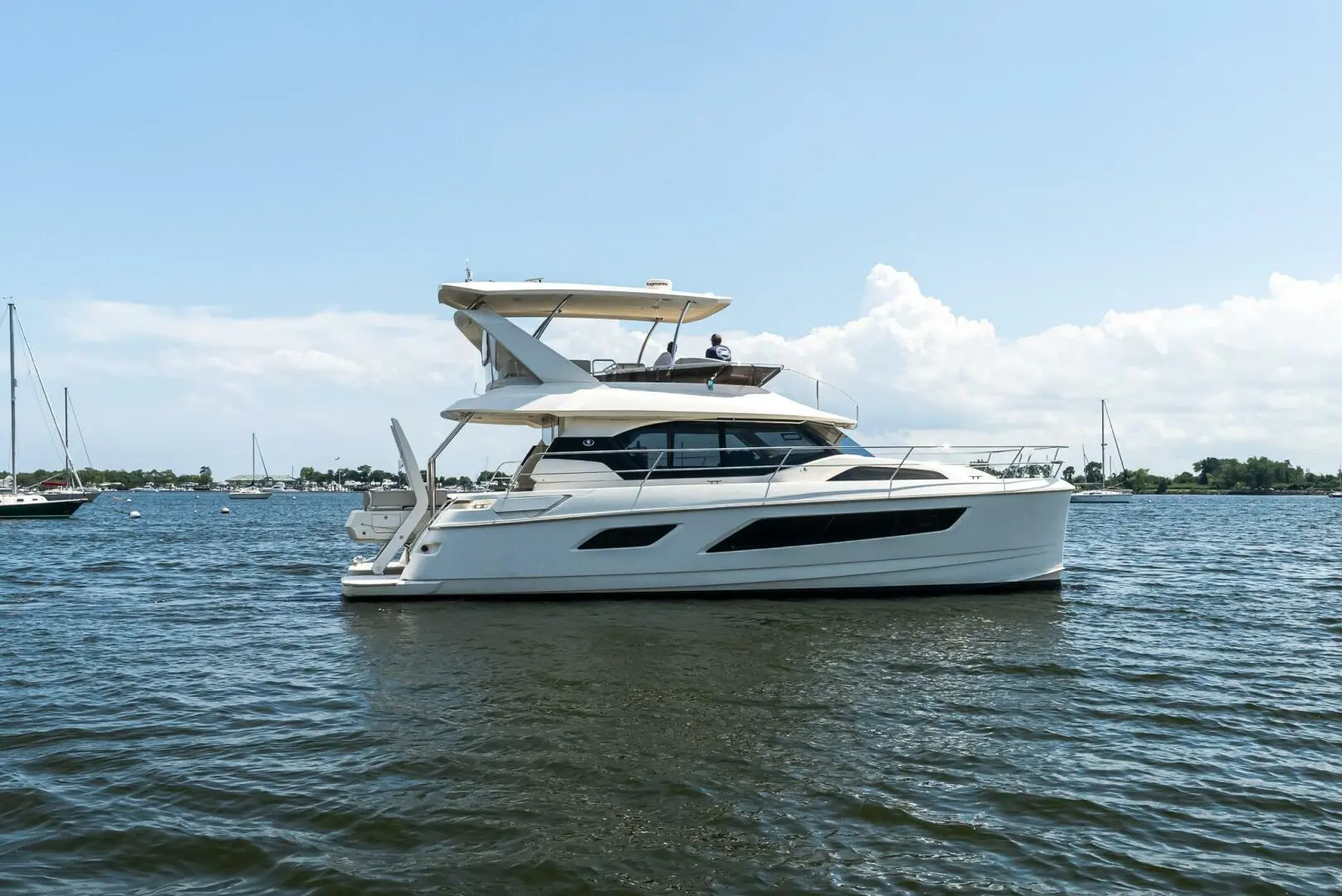 2016 Aquila 44 yacht