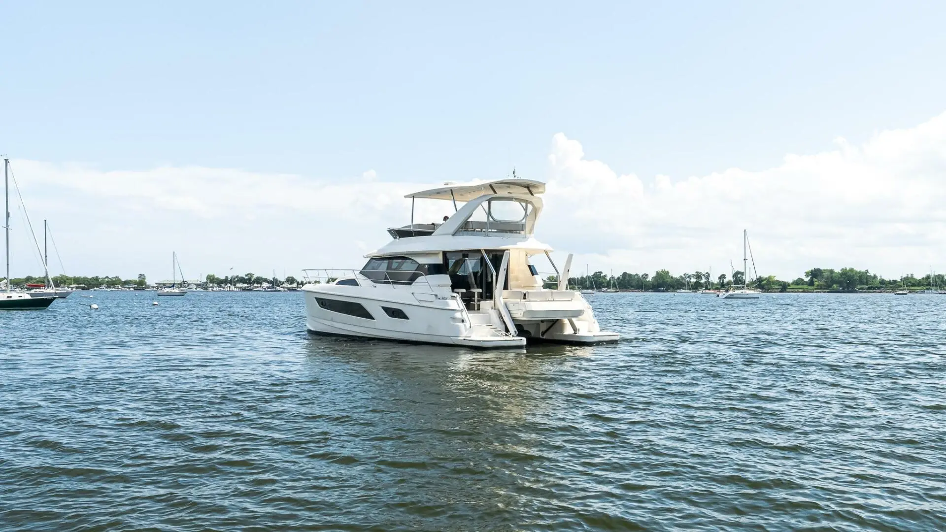 2016 Aquila 44 yacht