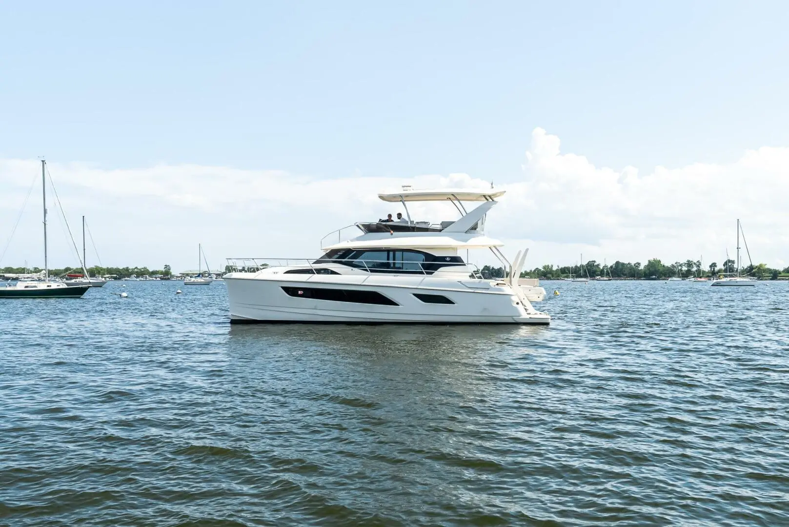 2016 Aquila 44 yacht