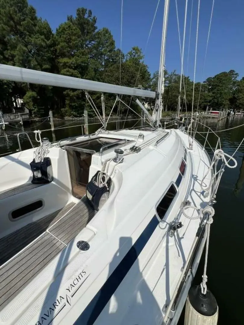 2004 Bavaria 34