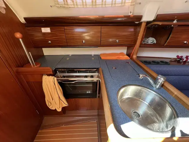 Bavaria 32