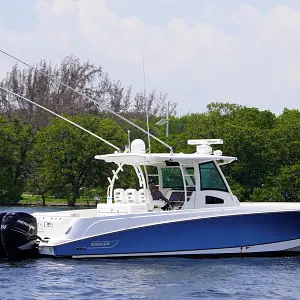 2011 Boston Whaler 370 Outrage