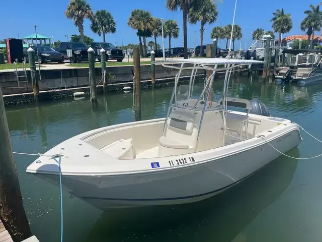 Cobia Boats 220 Center Console