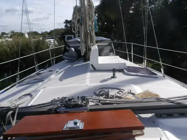 Catalina 350