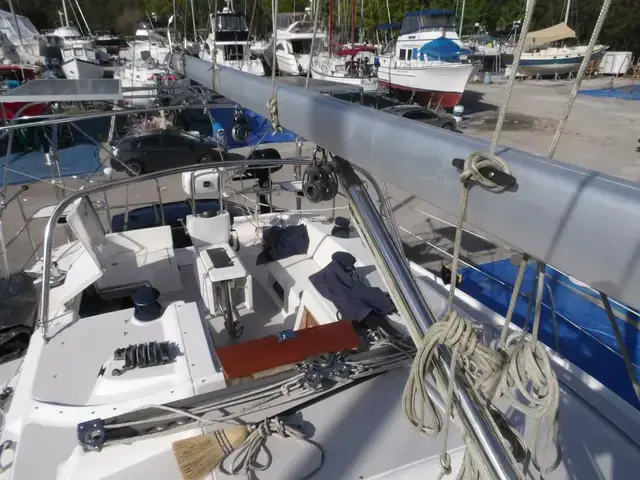 Catalina 350