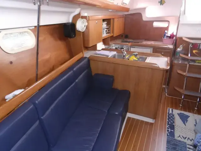 Catalina 350