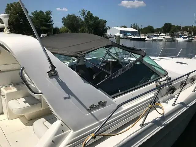 Sea Ray 400 Express Cruiser