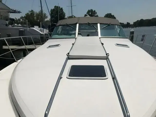 Sea Ray 400 Express Cruiser