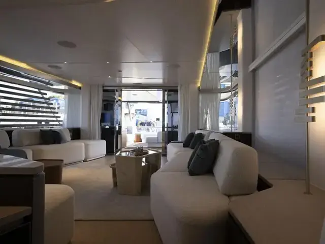 Azimut Magellano 30