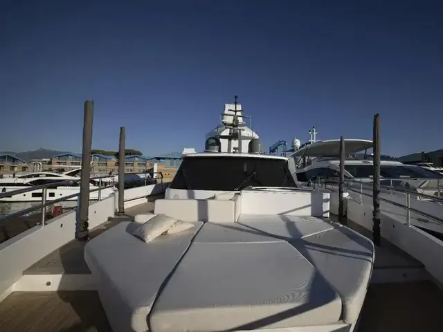 Azimut Magellano 30