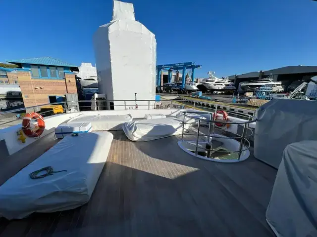 Azimut Magellano 30