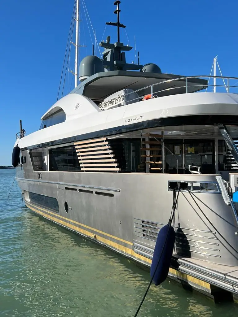 2023 Azimut magellano 30