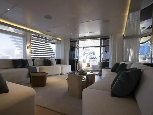 Azimut Magellano 30