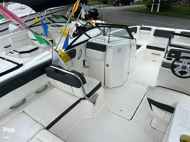 Bayliner Dx2200