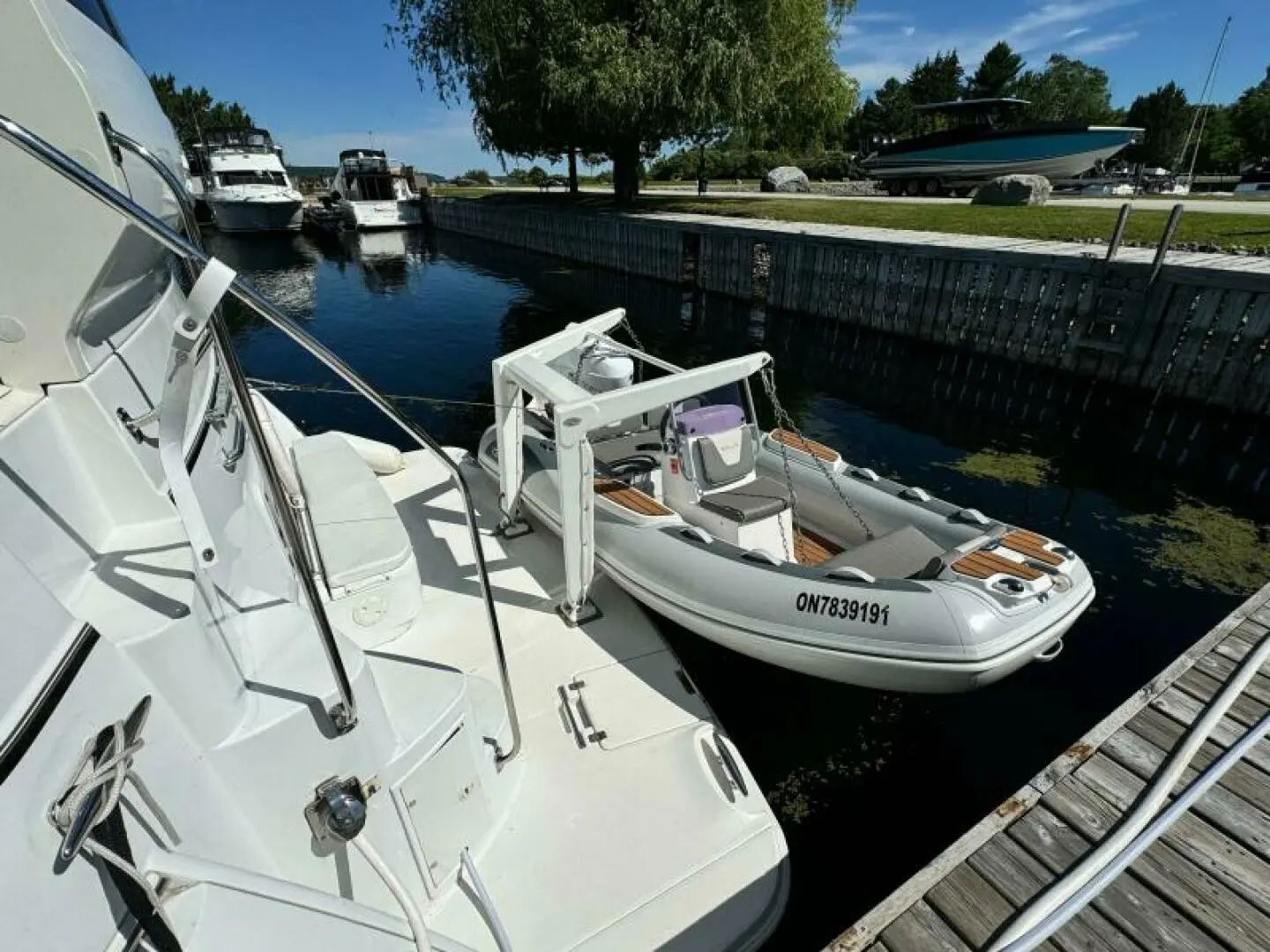 2000 Carver 506 motor yacht