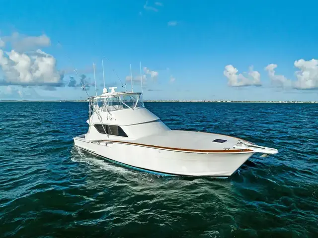 Hatteras Convertible