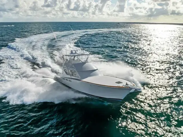 Hatteras Convertible