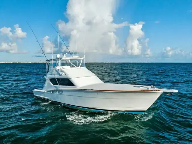 Hatteras Convertible