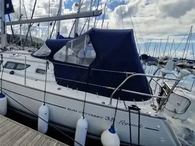 Jeanneau Sun Odyssey 35 Legend