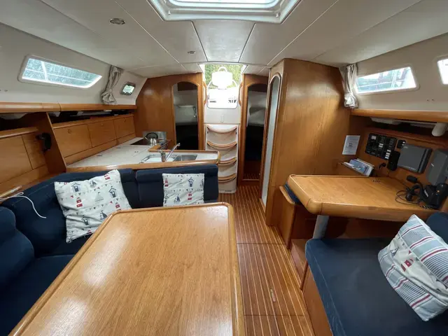 Jeanneau Sun Odyssey 37