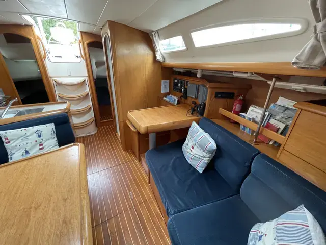 Jeanneau Sun Odyssey 37