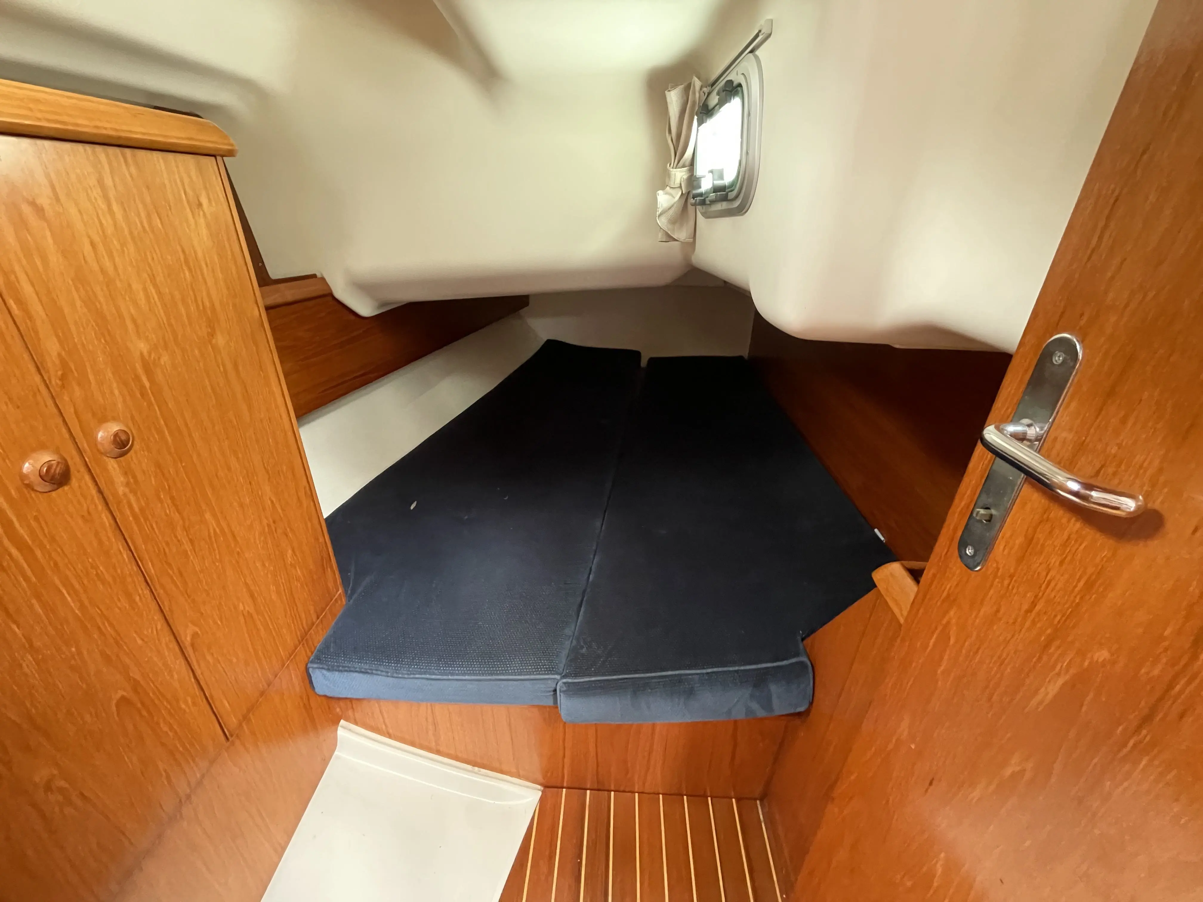 2001 Jeanneau sun odyssey 37