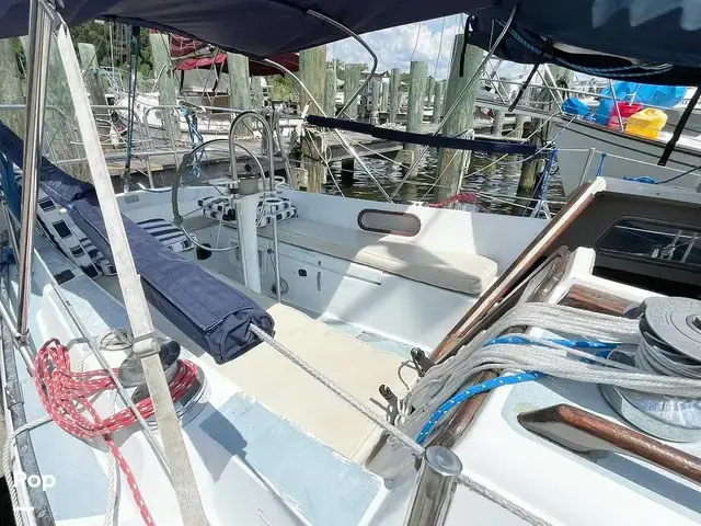 Catalina 27