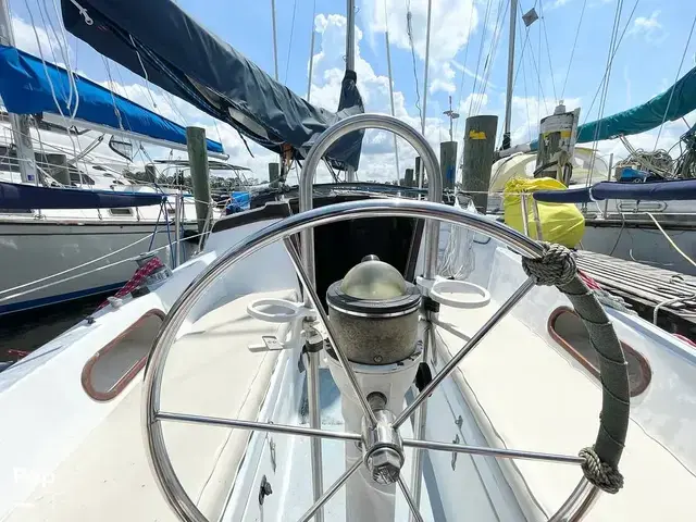 Catalina 27