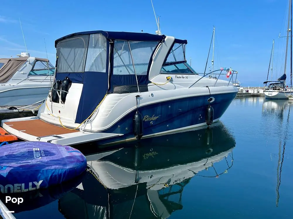 2005 Rinker 312 fiesta vee