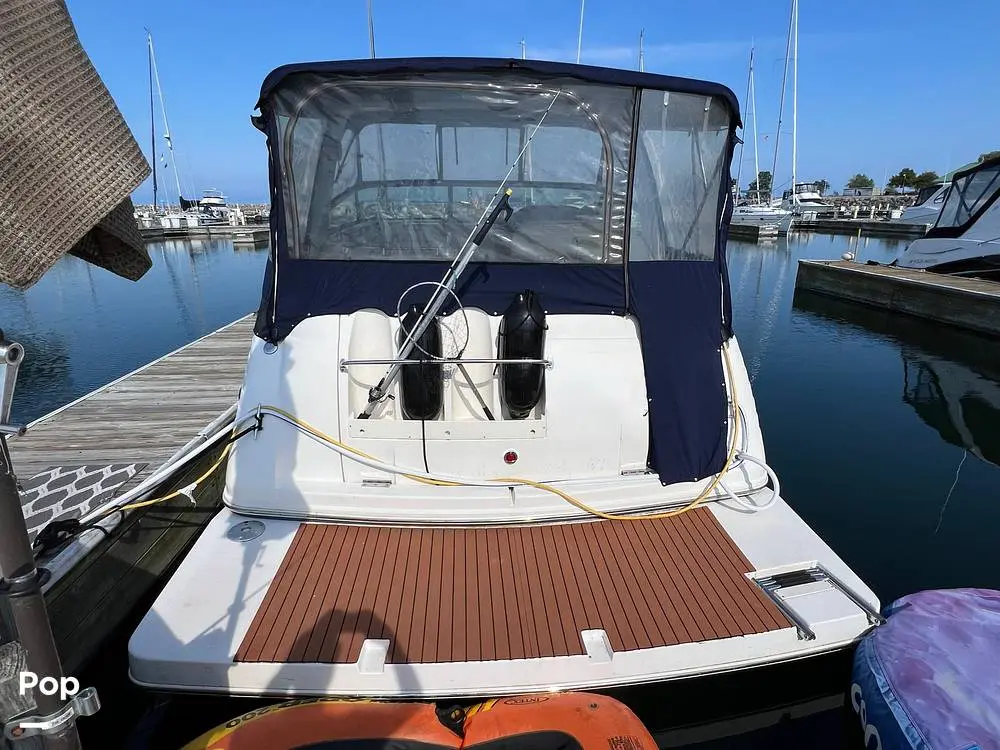 2005 Rinker 312 fiesta vee