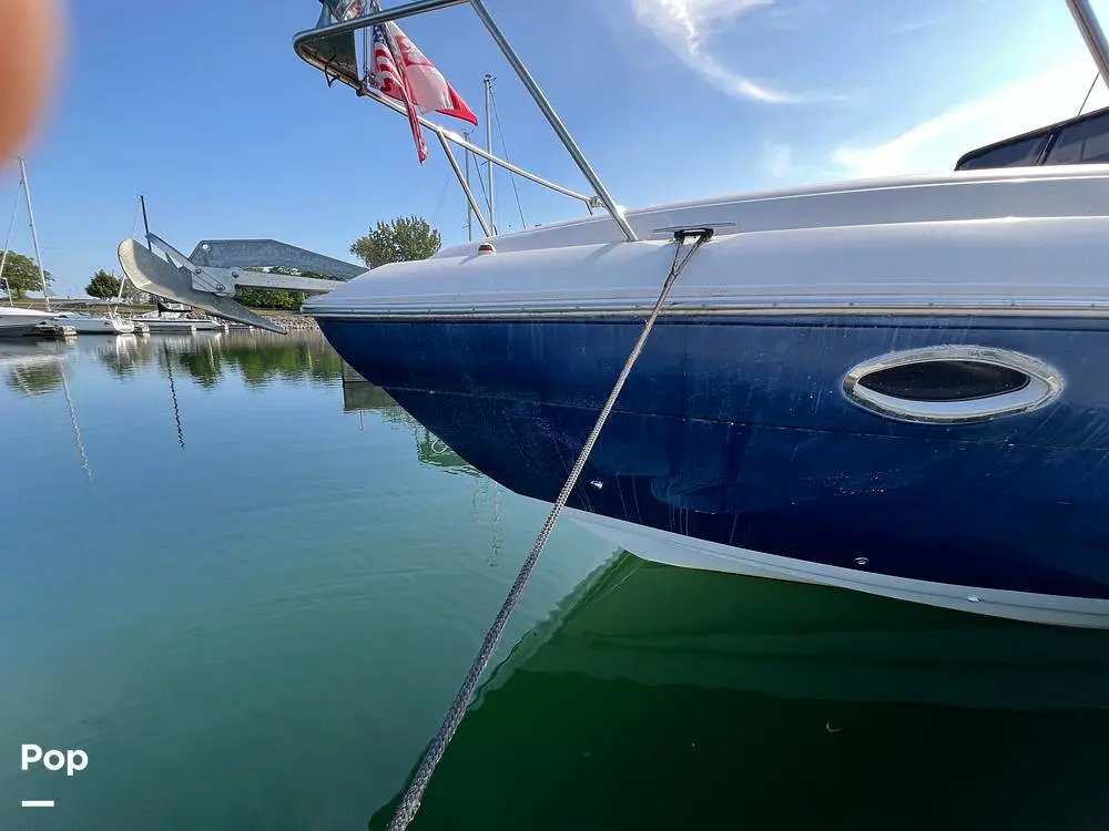 2005 Rinker 312 fiesta vee