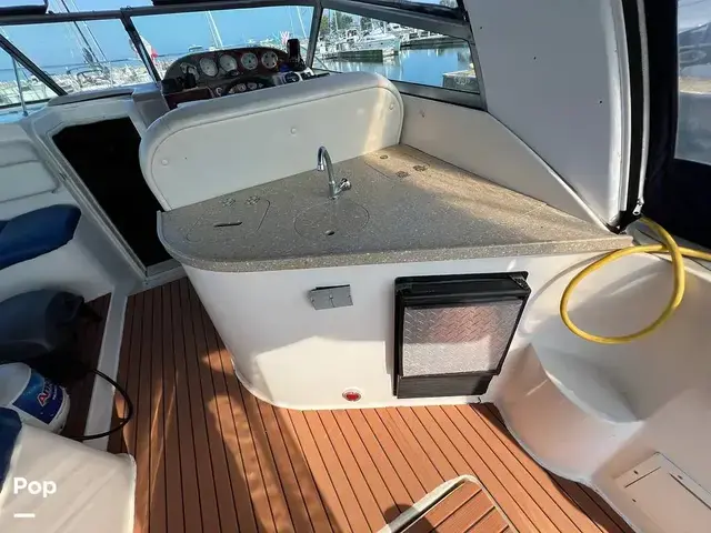 Rinker 312 Fiesta Vee