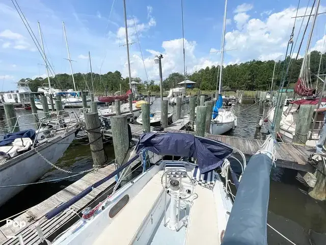 Catalina 27