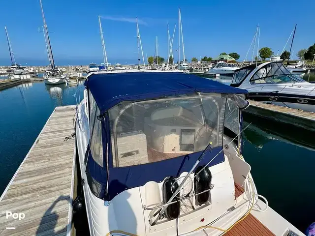 Rinker 312 Fiesta Vee