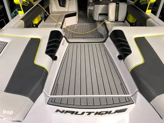 Super Air Nautique G23