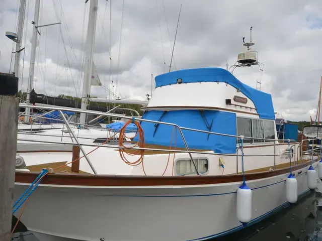 Corvette 320 Aft Cabin